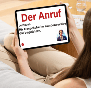 Frau liest iPad
